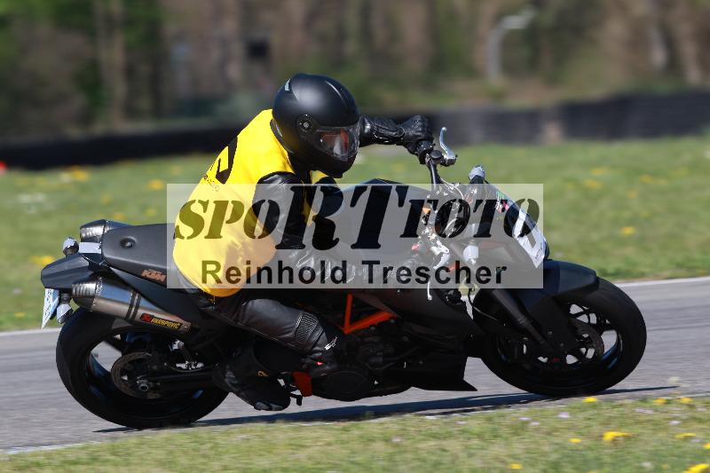 /Archiv-2022/08 17.04.2022 Speer Racing ADR/Instruktorengruppe/backside